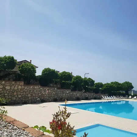 Appartement Garden Apts F1 *