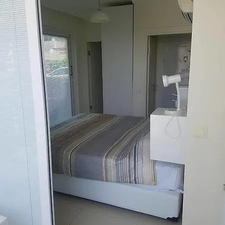 Appartement Garden Apts F1 *